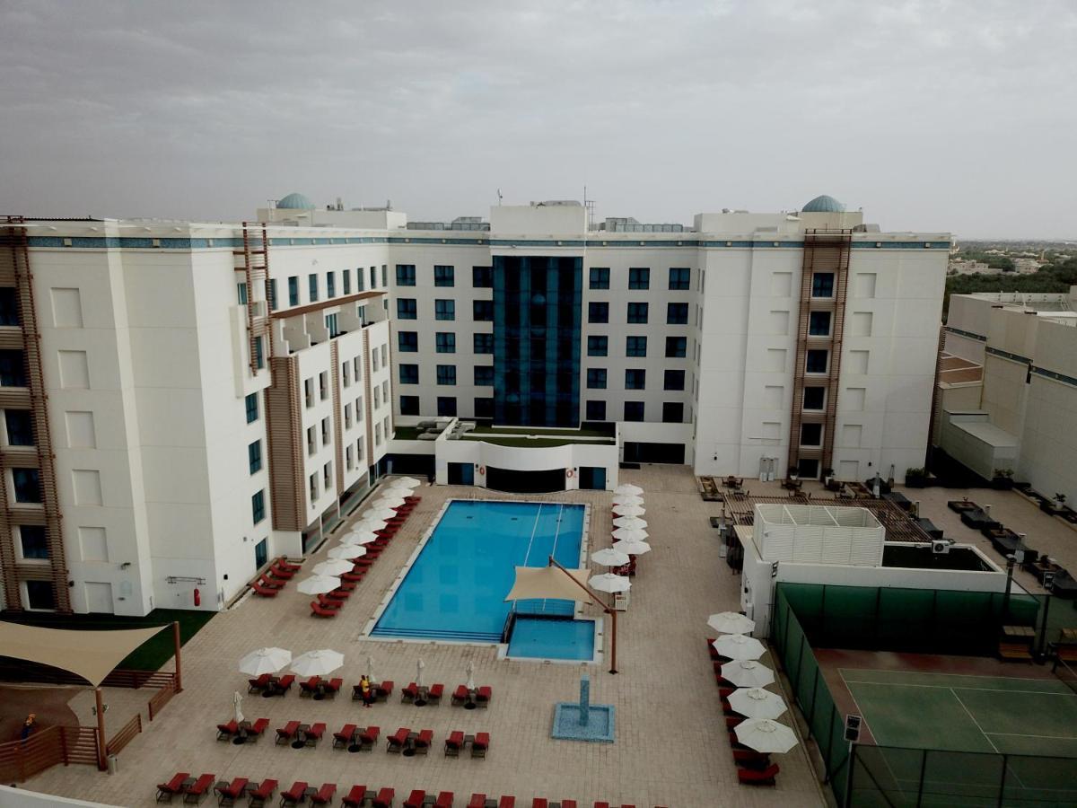 Hili Rayhaan by Rotana Hotel Al Ain Bagian luar foto